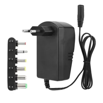   Napájací zdroj s nastaviteľným napätím so 6 rôznymi konektormi - 30W 100/240V 