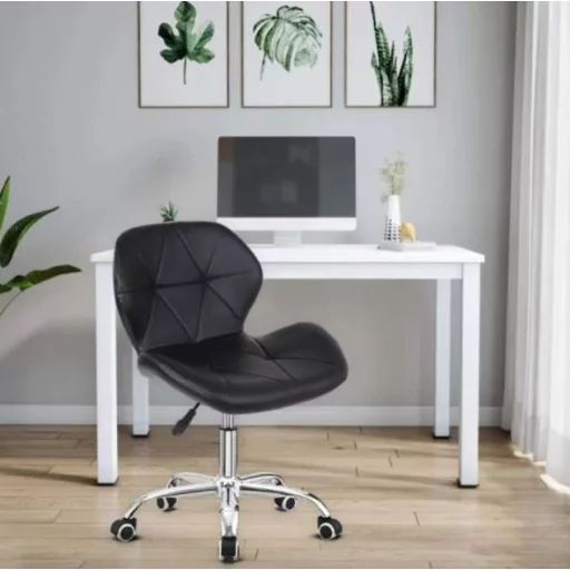 2 prešívané kancelárske otočné stoličky v čiernej farbe